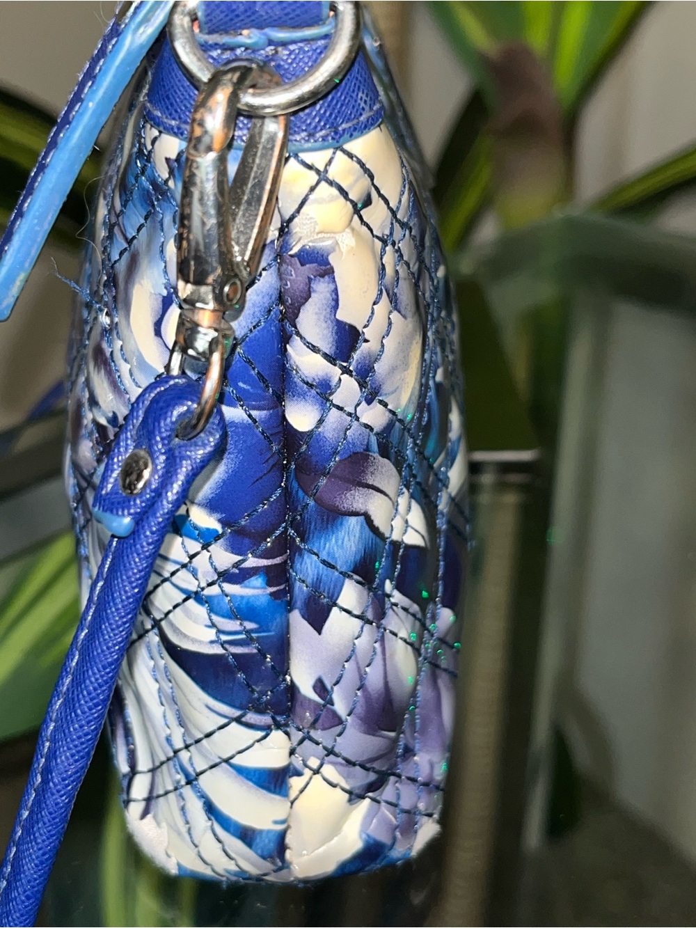 Sharif Floral Crossbody with Blue & Red Botanical Lining - Picture 3 of 7